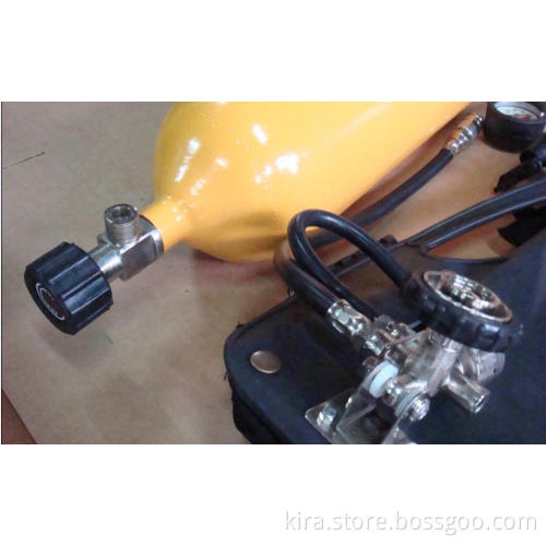 Self contained air breathing apparatus for fire-fighting